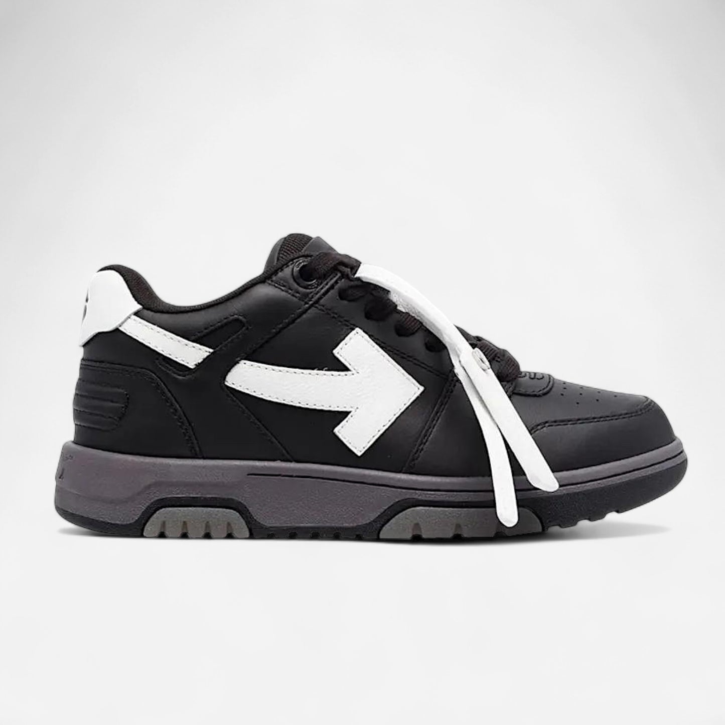 Off-White ™ ‘Out of office’ sneaker - All black with white tag