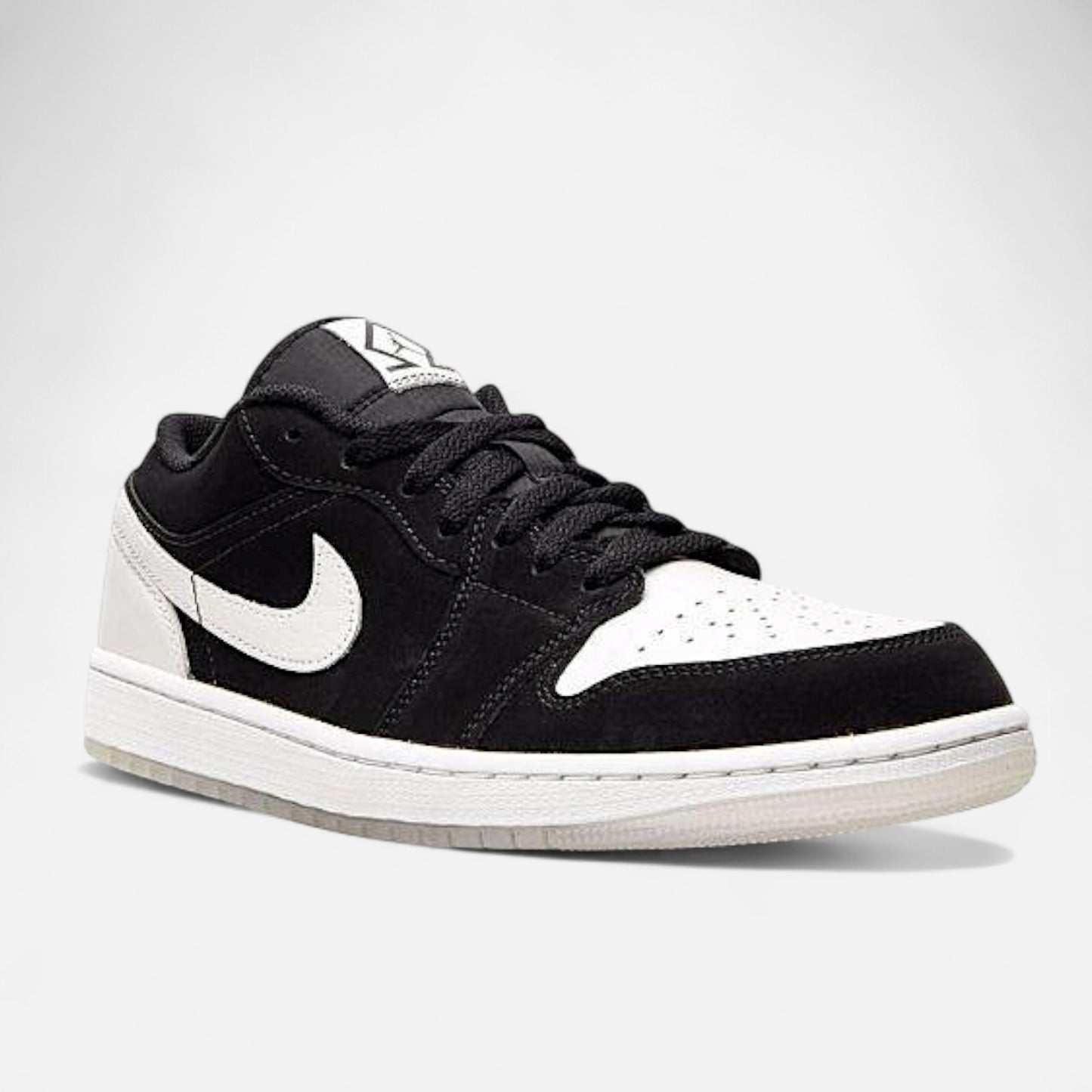 NIKE ‘Air Jordan 1’ - Low White Black Diamond