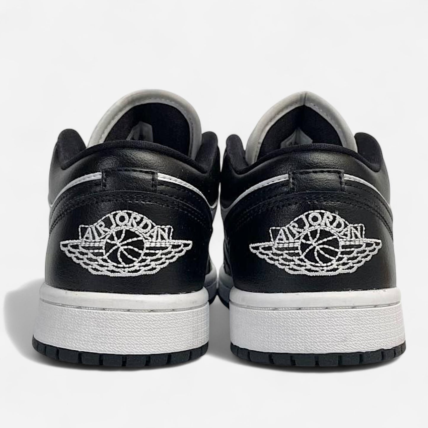 NIKE ‘Air Jordan 1’ - Low Black Diamond