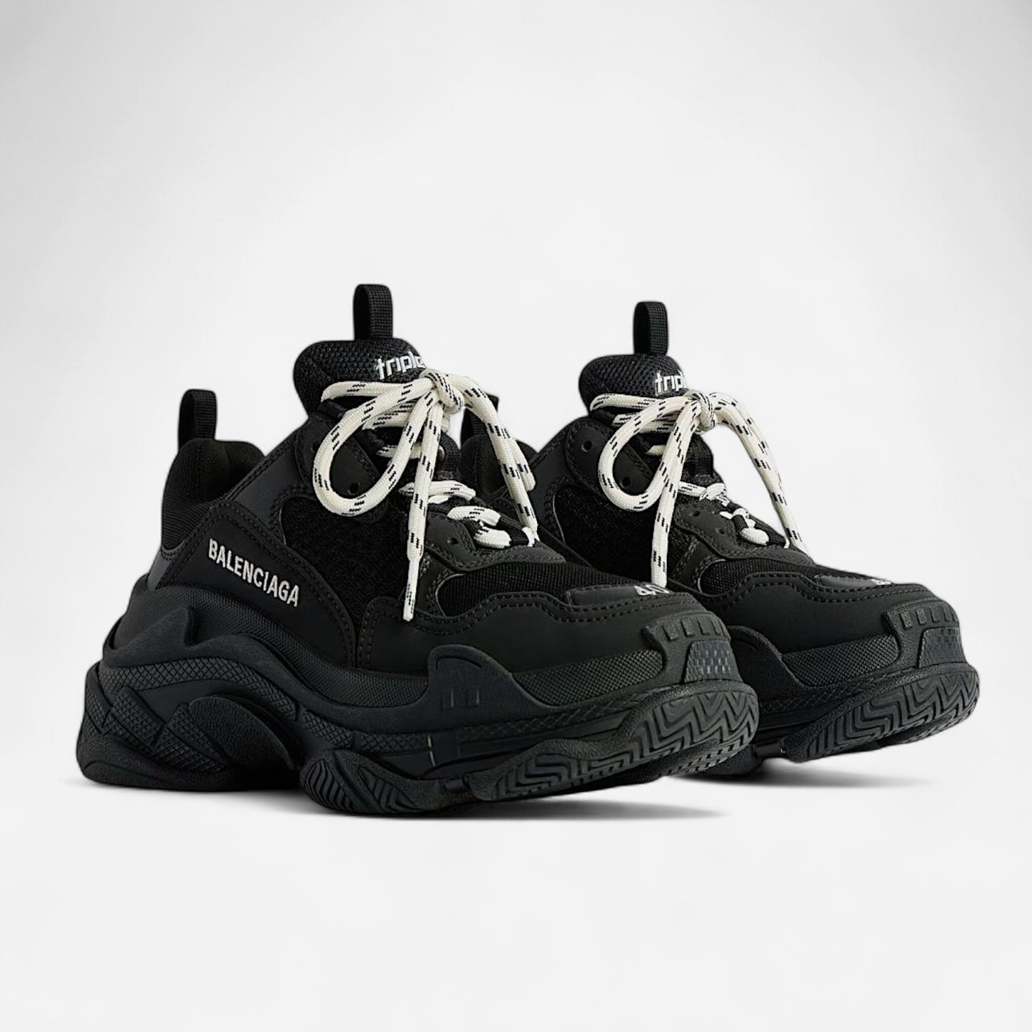 BALENCIAGA ‘Triple S’ - All Black