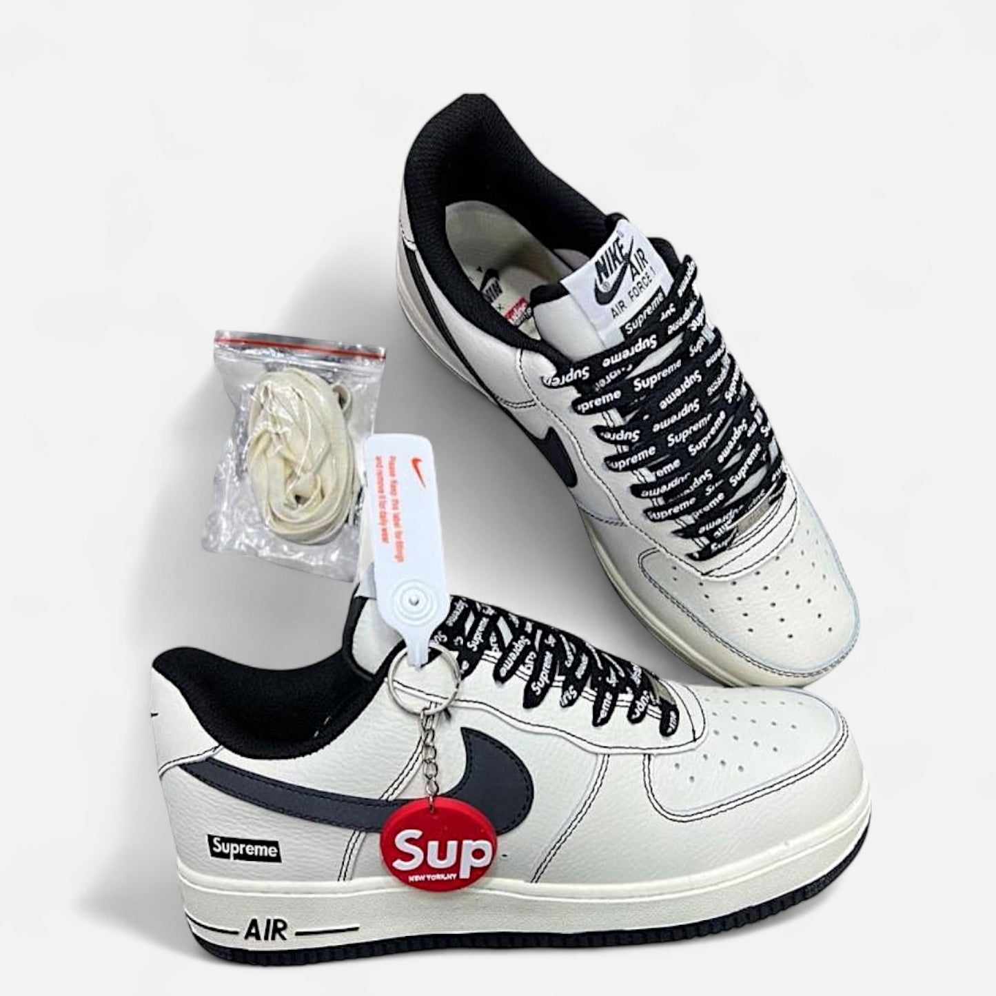 Supreme x Nike ‘Air Force 1 Low 07’ - White black