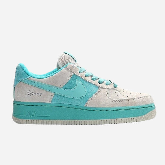 Tiffany & Co. x Nike ‘Air Force 1 low 07’ - Family & Friends