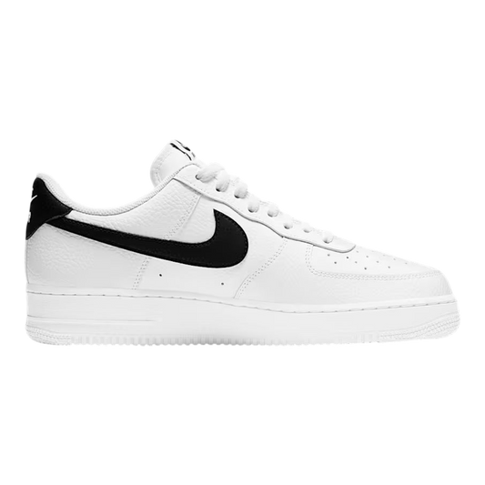 Nike 'Air force 1’07 ' - white with black logo