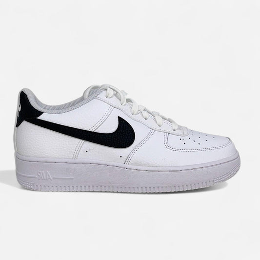 Nike ‘Air Force 1 Low’ - Panda Swoosh White
